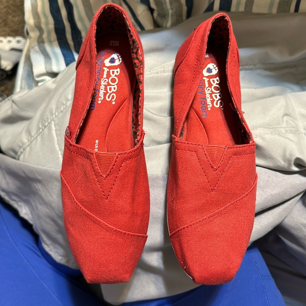 Red Bob’s by Sketchers
